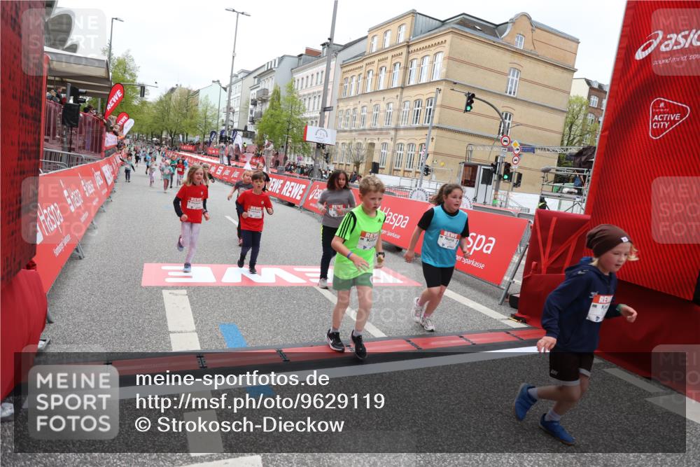 25.04.2026 - Das Zehntel Strokosch-Dieckow http://msf.ph/oto/9629119 25.04.2026 11:07:36 Ziel 5506, 5766, 6172, 6173, 6193, 6202, 6239, 6252, 6273, 6276, 6830, 7486, 7490 meine-sportfotos.de