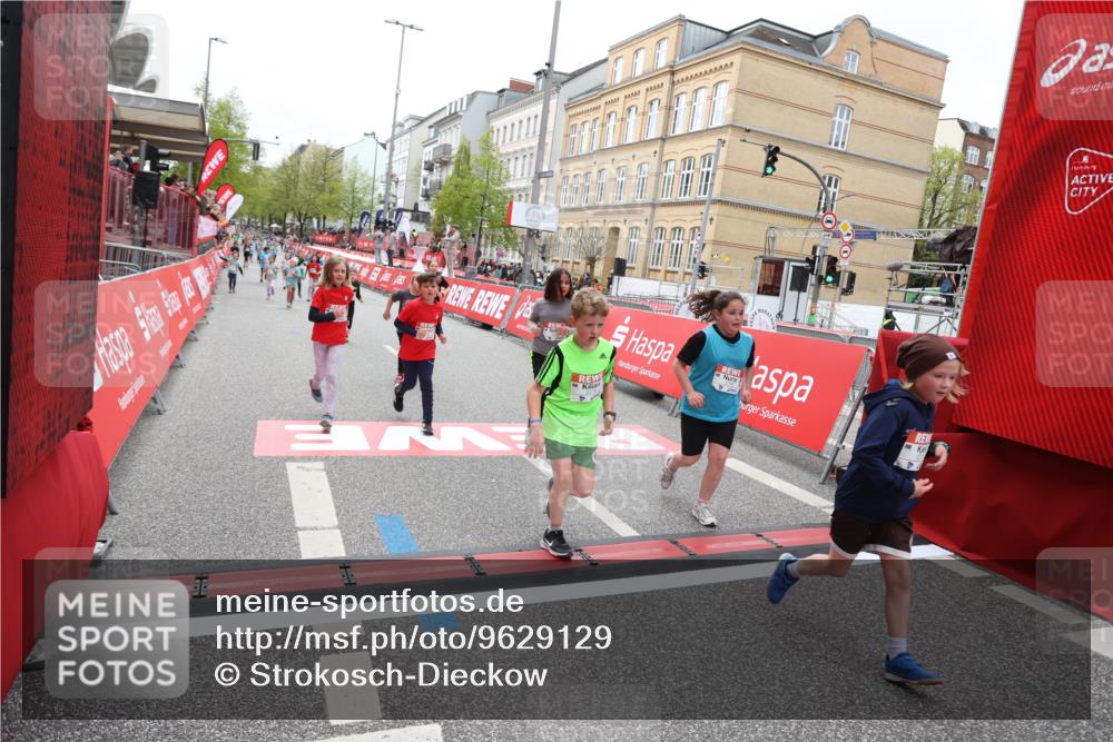 25.04.2026 - Das Zehntel Strokosch-Dieckow http://msf.ph/oto/9629129 25.04.2026 11:07:36 Ziel 5506, 5766, 6172, 6173, 6193, 6202, 6239, 6252, 6273, 6276, 6830, 7486, 7490 meine-sportfotos.de