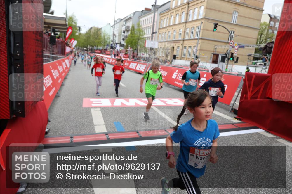 25.04.2026 - Das Zehntel Strokosch-Dieckow http://msf.ph/oto/9629137 25.04.2026 11:07:36 Ziel 5506, 5766, 6172, 6173, 6193, 6202, 6239, 6252, 6273, 6276, 6830, 7486, 7490 meine-sportfotos.de