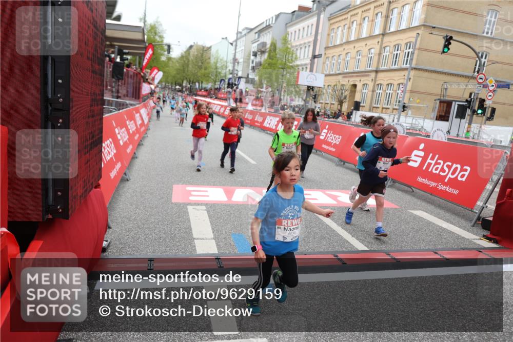 25.04.2026 - Das Zehntel Strokosch-Dieckow http://msf.ph/oto/9629159 25.04.2026 11:07:36 Ziel 5506, 5766, 6172, 6173, 6193, 6202, 6239, 6252, 6273, 6276, 6830, 7486, 7490 meine-sportfotos.de