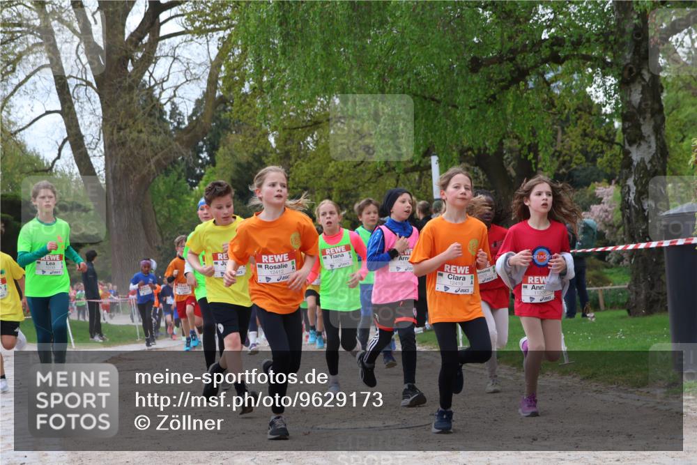 25.04.2026 - Das Zehntel Zöllner http://msf.ph/oto/9629173 25.04.2026 11:41:54 Laufen 12412, 12419, 2929, 11205 meine-sportfotos.de