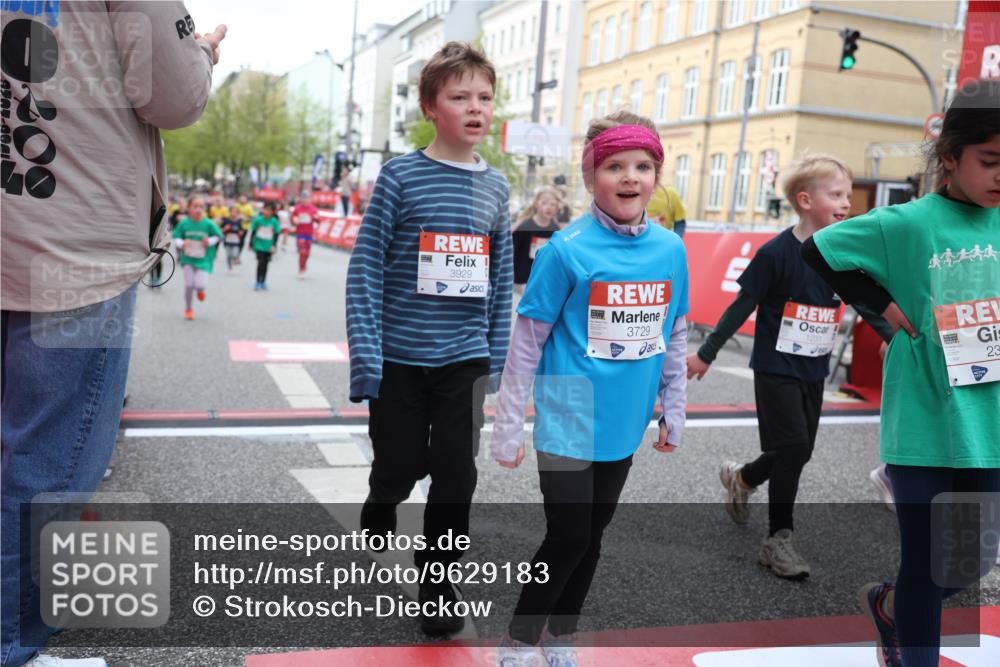 25.04.2026 - Das Zehntel Strokosch-Dieckow http://msf.ph/oto/9629183 25.04.2026 09:02:27 Ziel 1203, 1231, 1861, 1863, 1871, 1958, 1979, 1983, 2250, 2348, 2369, 2533, 2572, 2661, 2735, 2745, 2784, 2841, 2849, 3334, 3729, 3868, 3872, 3876, 3929 meine-sportfotos.de