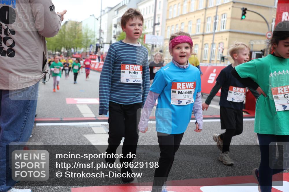 25.04.2026 - Das Zehntel Strokosch-Dieckow http://msf.ph/oto/9629198 25.04.2026 09:02:27 Ziel 1203, 1231, 1861, 1863, 1871, 1958, 1979, 1983, 2250, 2348, 2369, 2533, 2572, 2661, 2735, 2745, 2784, 2841, 2849, 3334, 3729, 3868, 3872, 3876, 3929 meine-sportfotos.de