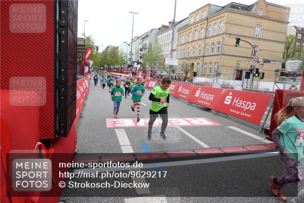 25.04.2026 - Das Zehntel Strokosch-Dieckow http://msf.ph/oto/9629217 25.04.2026 11:04:26 Ziel 5052, 5630, 5645, 5945, 5948, 5971, 6460, 6466, 6567, 6664, 7064, 7087, 7117, 7237, 7269, 7600, 7994 meine-sportfotos.de
