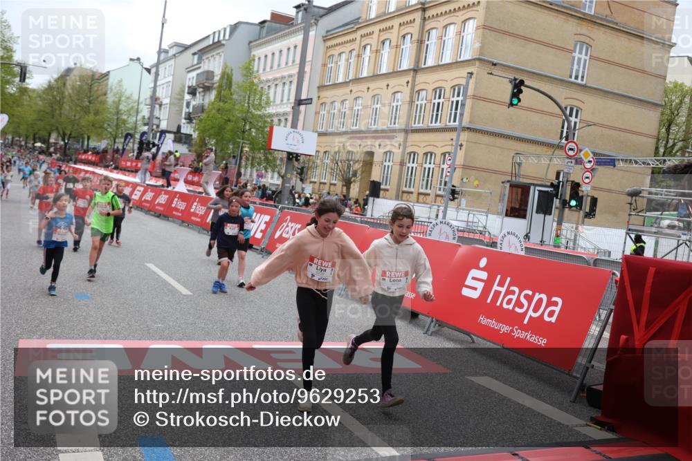 25.04.2026 - Das Zehntel Strokosch-Dieckow http://msf.ph/oto/9629253 25.04.2026 11:07:33 Ziel 5611, 5631, 6239, 6273, 6830, 7490, 7743 meine-sportfotos.de
