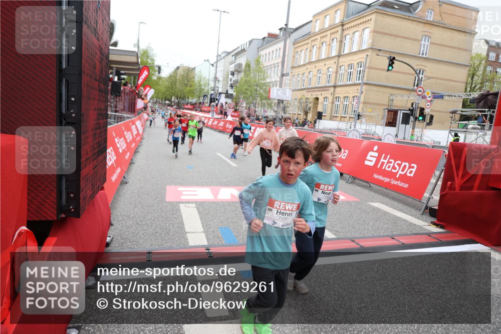 25.04.2026 - Das Zehntel Strokosch-Dieckow http://msf.ph/oto/9629261 25.04.2026 11:07:33 Ziel 5611, 5631, 6239, 6273, 6830, 7490, 7743 meine-sportfotos.de