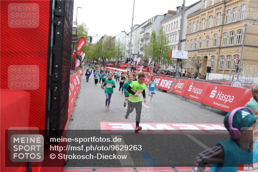 25.04.2026 - Das Zehntel Strokosch-Dieckow http://msf.ph/oto/9629263 25.04.2026 11:04:26 Ziel 5052, 5630, 5645, 5945, 5948, 5971, 6460, 6466, 6567, 6664, 7064, 7087, 7117, 7237, 7269, 7600, 7994 meine-sportfotos.de
