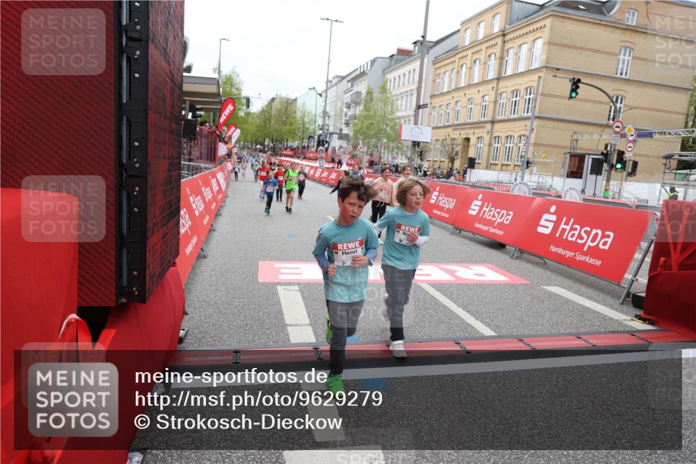 25.04.2026 - Das Zehntel Strokosch-Dieckow http://msf.ph/oto/9629279 25.04.2026 11:07:32 Ziel 5611, 5631, 5877, 6239, 7189, 7490, 7743 meine-sportfotos.de
