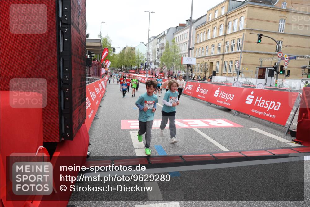 25.04.2026 - Das Zehntel Strokosch-Dieckow http://msf.ph/oto/9629289 25.04.2026 11:07:32 Ziel 5611, 5631, 5877, 6239, 7189, 7490, 7743 meine-sportfotos.de