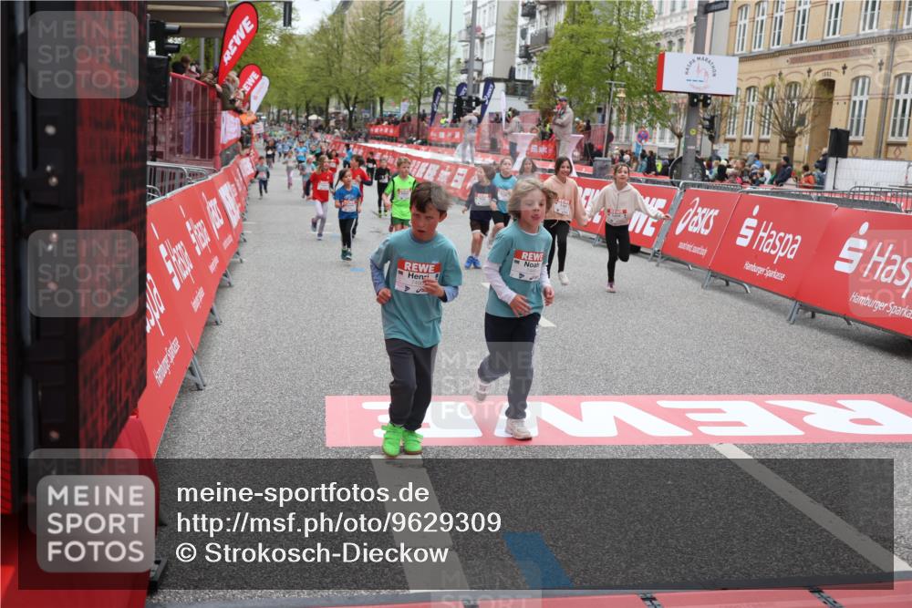 25.04.2026 - Das Zehntel Strokosch-Dieckow http://msf.ph/oto/9629309 25.04.2026 11:07:32 Ziel 5611, 5631, 5877, 6239, 7189, 7490, 7743 meine-sportfotos.de