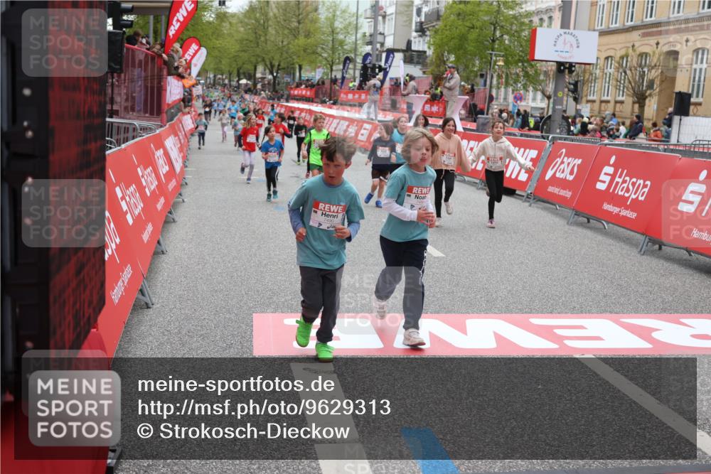 25.04.2026 - Das Zehntel Strokosch-Dieckow http://msf.ph/oto/9629313 25.04.2026 11:07:32 Ziel 5611, 5631, 5877, 6239, 7189, 7490, 7743 meine-sportfotos.de