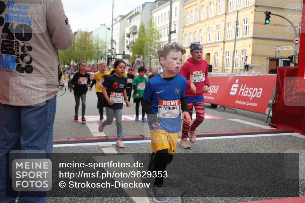 25.04.2026 - Das Zehntel Strokosch-Dieckow http://msf.ph/oto/9629353 25.04.2026 09:02:32 Ziel 1231, 1807, 1941, 1942, 1957, 1958, 2201, 2348, 2735, 2745, 2795, 2888, 2939, 3032, 3640, 3770, 3896 meine-sportfotos.de
