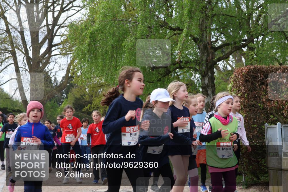 25.04.2026 - Das Zehntel Zöllner http://msf.ph/oto/9629360 25.04.2026 07:47:07 Laufen 8876, 3063, 32 meine-sportfotos.de