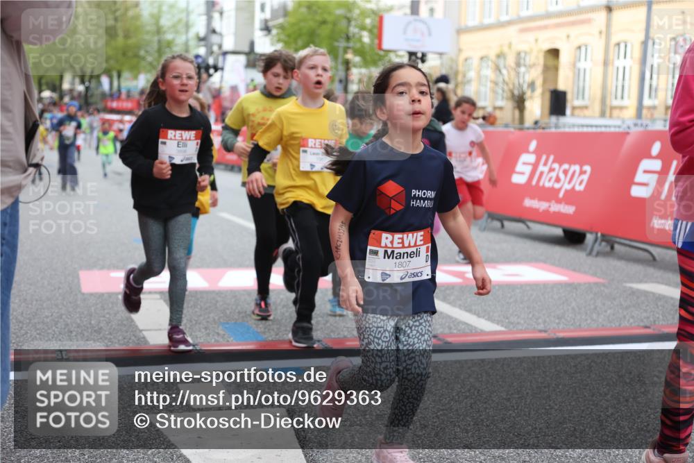 25.04.2026 - Das Zehntel Strokosch-Dieckow http://msf.ph/oto/9629363 25.04.2026 09:02:33 Ziel 1807, 1941, 1942, 1950, 1957, 1958, 2201, 2348, 2735, 2745, 2795, 2888, 2939, 3032, 3640, 3770, 3896 meine-sportfotos.de