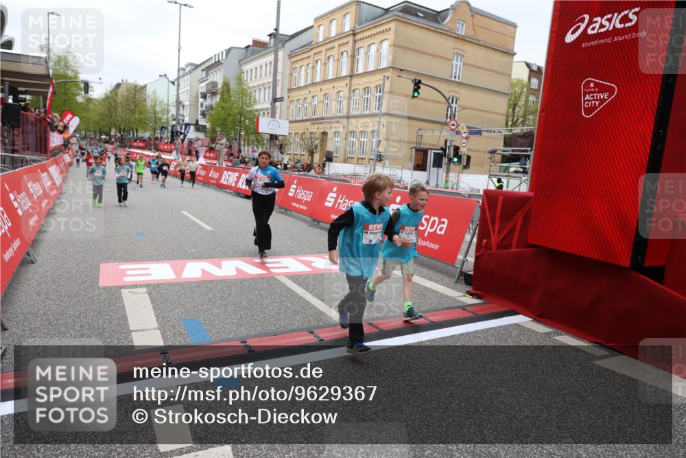 25.04.2026 - Das Zehntel Strokosch-Dieckow http://msf.ph/oto/9629367 25.04.2026 11:07:29 Ziel 5174, 5177, 5611, 5631, 5654, 5877, 7189, 7743 meine-sportfotos.de