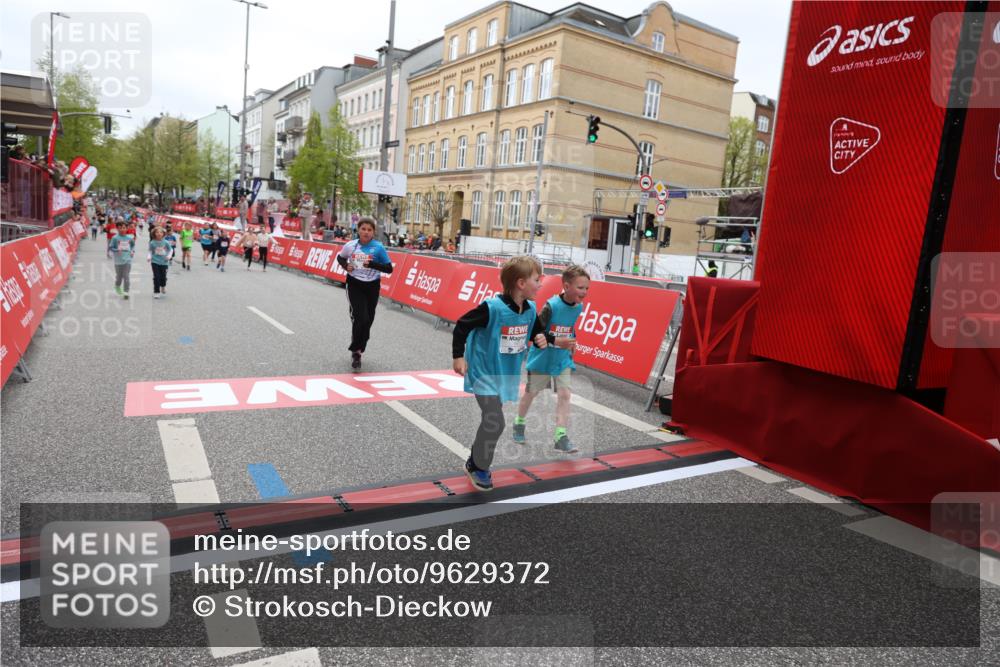 25.04.2026 - Das Zehntel Strokosch-Dieckow http://msf.ph/oto/9629372 25.04.2026 11:07:29 Ziel 5174, 5177, 5611, 5631, 5654, 5877, 7189, 7743 meine-sportfotos.de