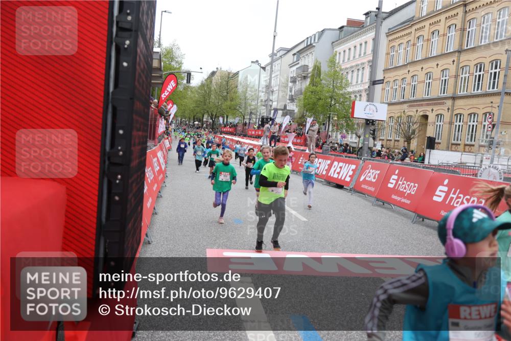 25.04.2026 - Das Zehntel Strokosch-Dieckow http://msf.ph/oto/9629407 25.04.2026 11:04:26 Ziel 5052, 5630, 5645, 5945, 5948, 5971, 6460, 6466, 6567, 6664, 7064, 7087, 7117, 7237, 7269, 7600, 7994 meine-sportfotos.de