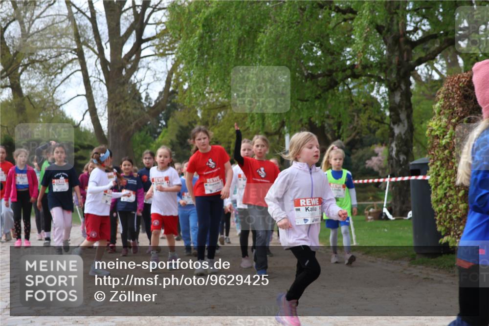 25.04.2026 - Das Zehntel Zöllner http://msf.ph/oto/9629425 25.04.2026 07:47:09 Laufen 250 meine-sportfotos.de
