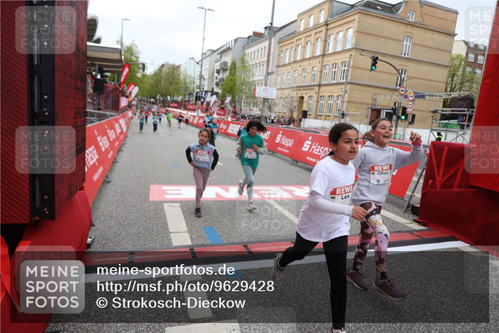 25.04.2026 - Das Zehntel Strokosch-Dieckow http://msf.ph/oto/9629428 25.04.2026 11:07:26 Ziel 5174, 5177, 5210, 5611, 5631, 5654, 5656, 5687, 5877, 6445, 6469, 7189, 7793 meine-sportfotos.de