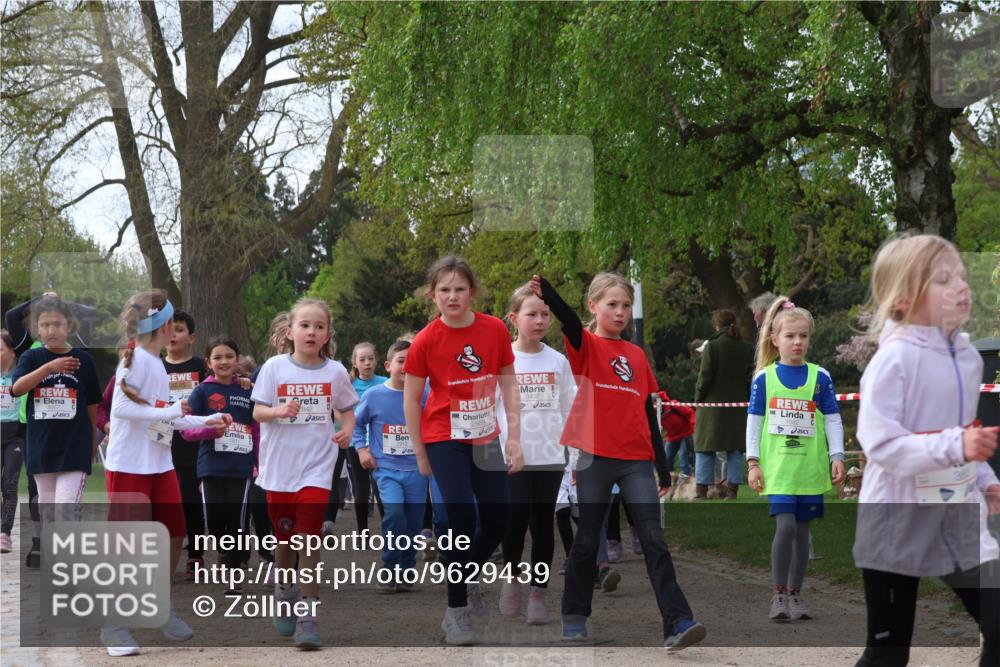 25.04.2026 - Das Zehntel Zöllner http://msf.ph/oto/9629439 25.04.2026 07:47:09 Laufen 3497 meine-sportfotos.de