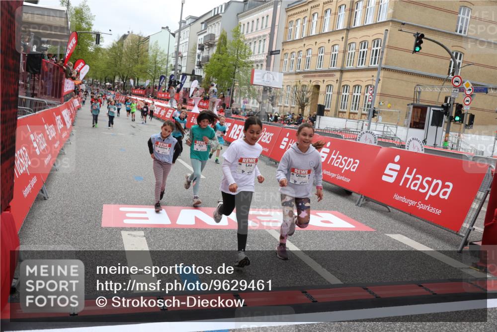 25.04.2026 - Das Zehntel Strokosch-Dieckow http://msf.ph/oto/9629461 25.04.2026 11:07:25 Ziel 5174, 5177, 5210, 5654, 5656, 5687, 5877, 6445, 6469, 6863, 7189, 7793 meine-sportfotos.de