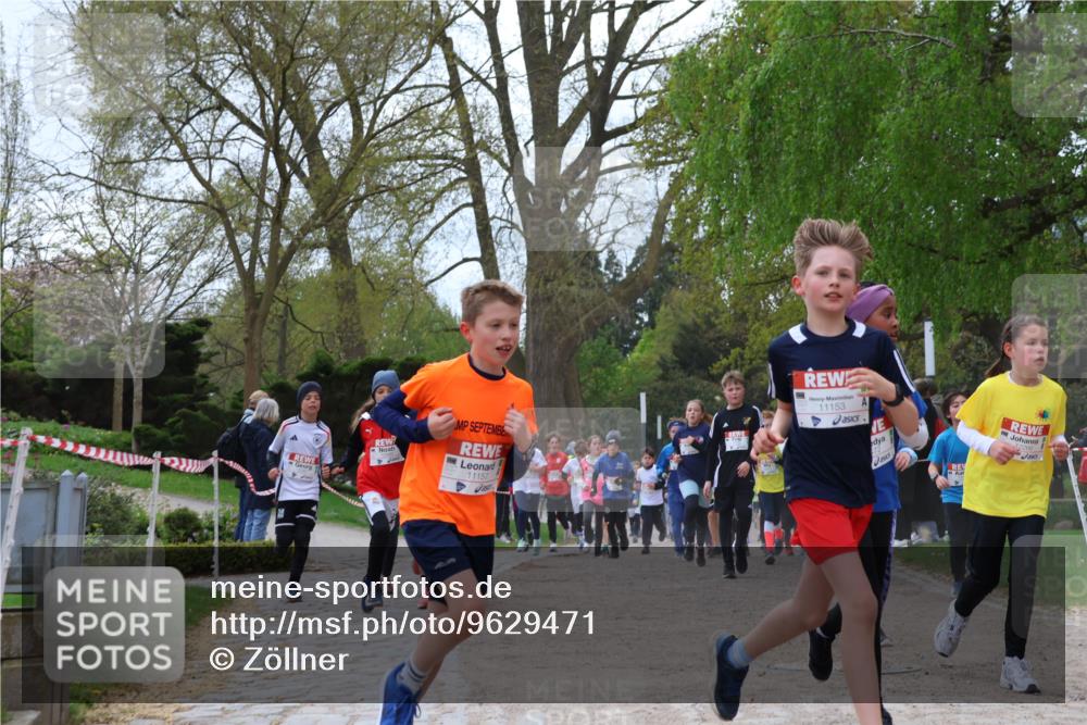 25.04.2026 - Das Zehntel Zöllner http://msf.ph/oto/9629471 25.04.2026 11:42:02 Laufen 11157, 43, 11153 meine-sportfotos.de