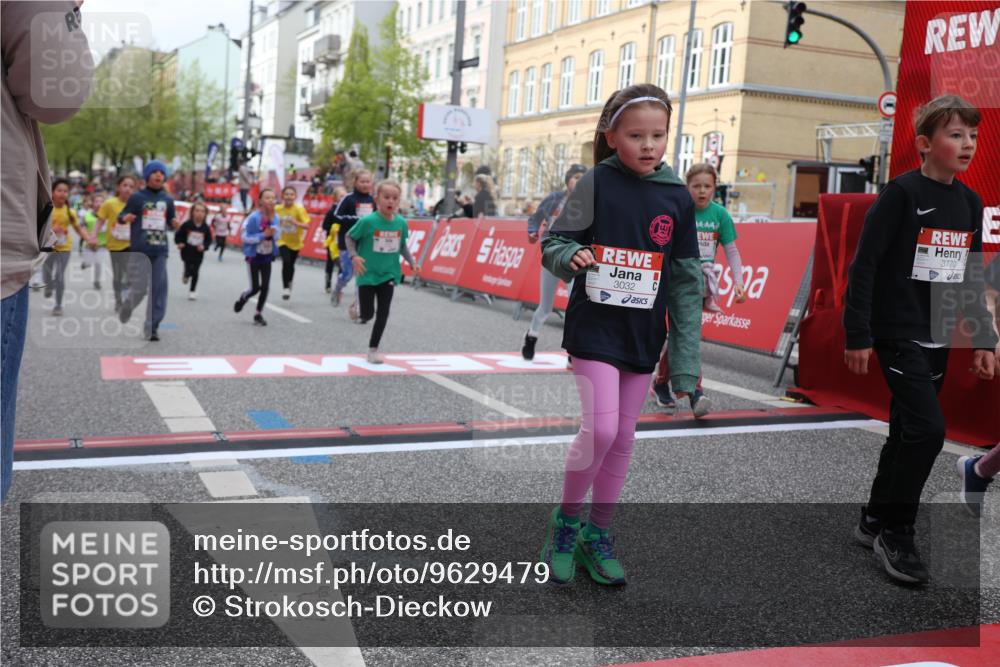 25.04.2026 - Das Zehntel Strokosch-Dieckow http://msf.ph/oto/9629479 25.04.2026 09:02:36 Ziel 1293, 1530, 1807, 1941, 1942, 1950, 1957, 2201, 2407, 2485, 2759, 2766, 2795, 2888, 2939, 3032, 3628, 3640, 3692, 3770, 3896, 3983 meine-sportfotos.de