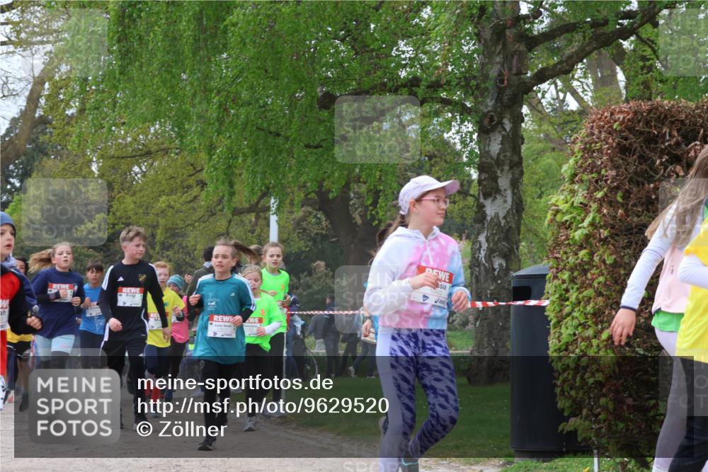 25.04.2026 - Das Zehntel Zöllner http://msf.ph/oto/9629520 25.04.2026 11:42:03 Laufen 10422 meine-sportfotos.de