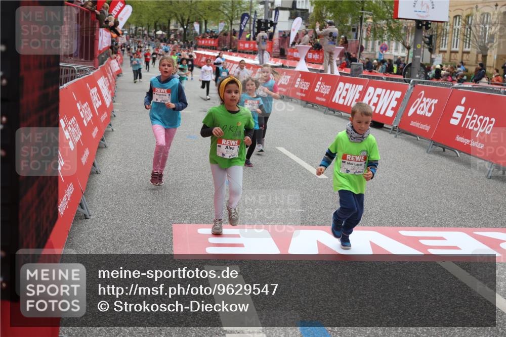 25.04.2026 - Das Zehntel Strokosch-Dieckow http://msf.ph/oto/9629547 25.04.2026 11:07:20 Ziel 5210, 5656, 5687, 5919, 6445, 6469, 6776, 6835, 6841, 6863, 7793 meine-sportfotos.de