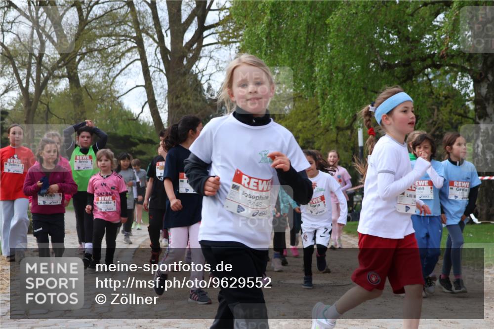 25.04.2026 - Das Zehntel Zöllner http://msf.ph/oto/9629552 25.04.2026 07:47:12 Laufen 3448, 1169 meine-sportfotos.de