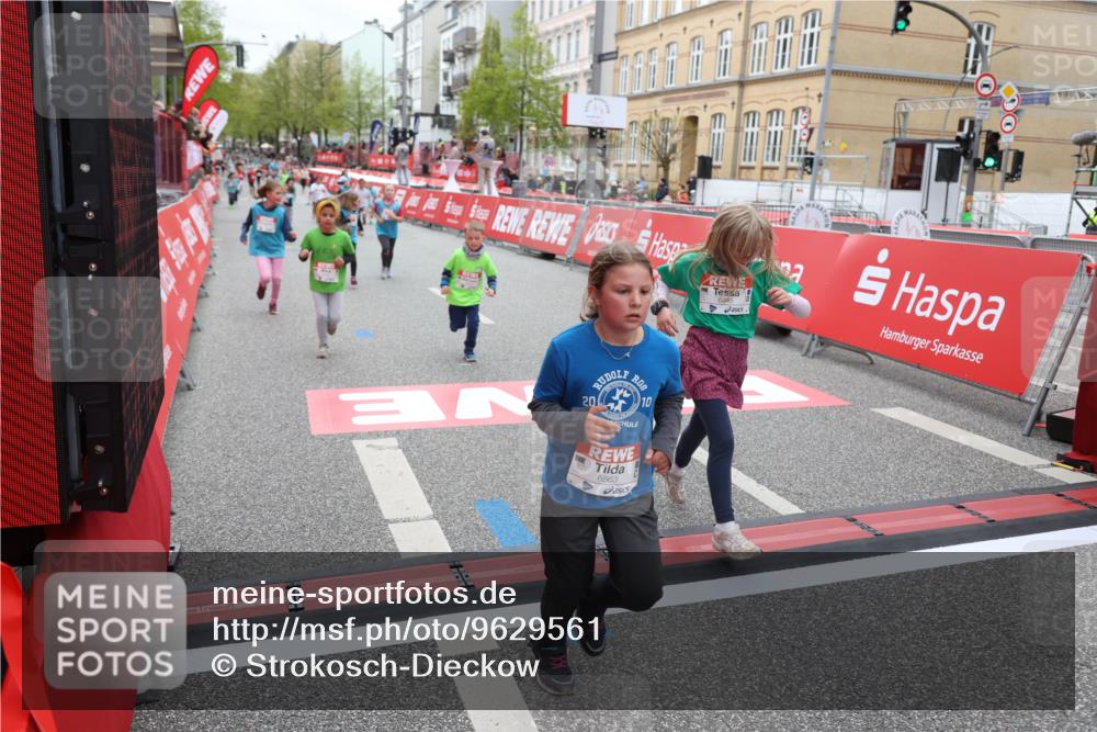 25.04.2026 - Das Zehntel Strokosch-Dieckow http://msf.ph/oto/9629561 25.04.2026 11:07:20 Ziel 5210, 5656, 5687, 5919, 6445, 6469, 6776, 6835, 6841, 6863, 7793 meine-sportfotos.de