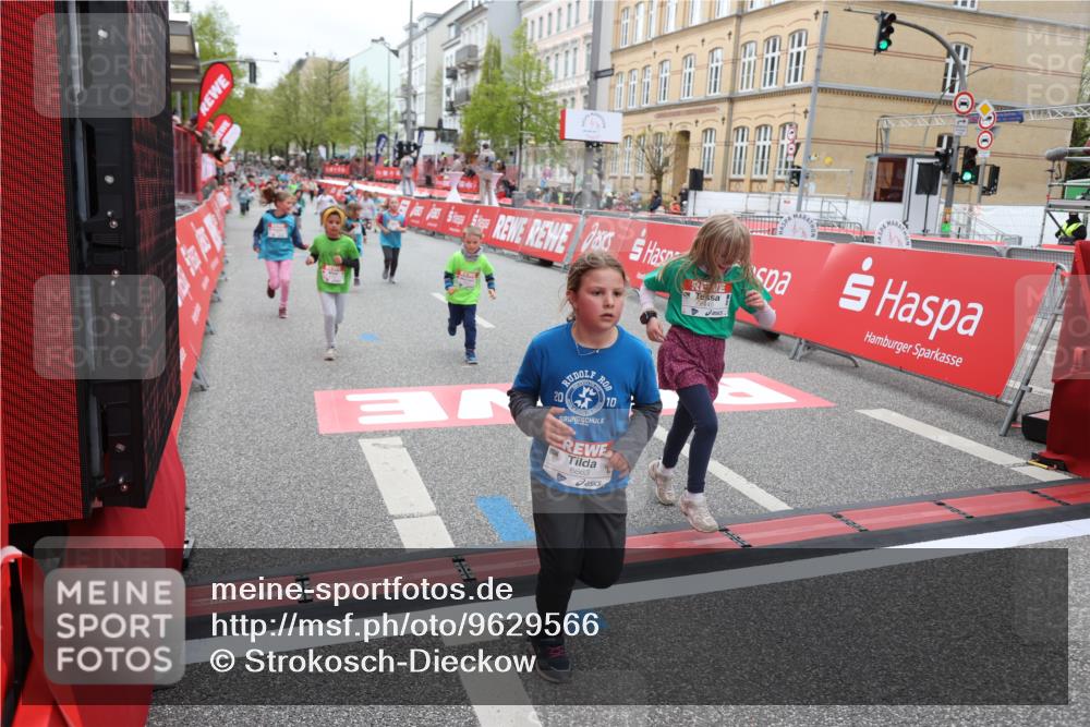 25.04.2026 - Das Zehntel Strokosch-Dieckow http://msf.ph/oto/9629566 25.04.2026 11:07:20 Ziel 5210, 5656, 5687, 5919, 6445, 6469, 6776, 6835, 6841, 6863, 7793 meine-sportfotos.de