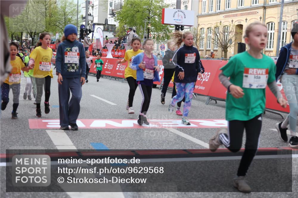 25.04.2026 - Das Zehntel Strokosch-Dieckow http://msf.ph/oto/9629568 25.04.2026 09:02:37 Ziel 1057, 1249, 1252, 1293, 1527, 1530, 1807, 1941, 1942, 1950, 1957, 2407, 2485, 2759, 2766, 2795, 2888, 2939, 3032, 3147, 3628, 3640, 3692, 3770, 3896, 3983 meine-sportfotos.de