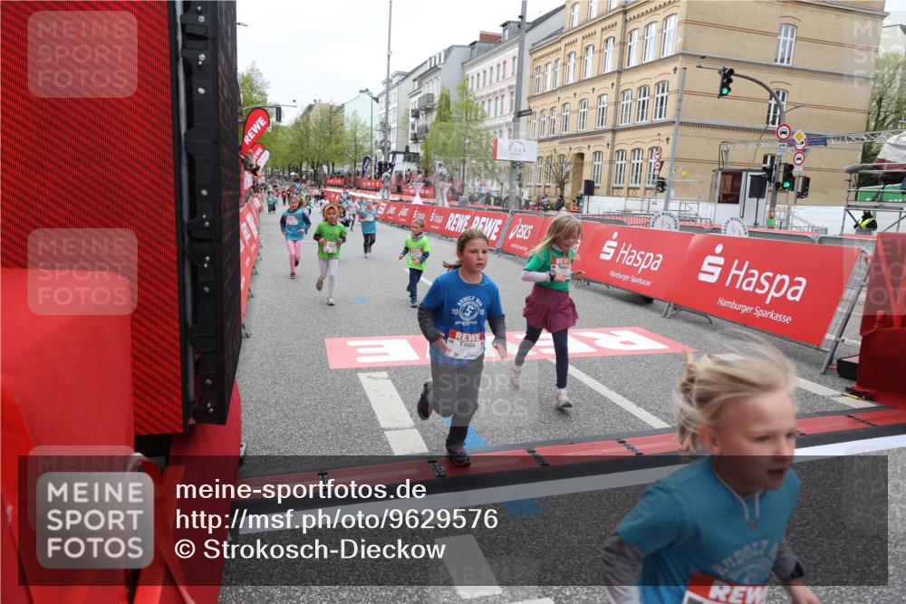 25.04.2026 - Das Zehntel Strokosch-Dieckow http://msf.ph/oto/9629576 25.04.2026 11:07:19 Ziel 5210, 5919, 6445, 6469, 6776, 6835, 6841, 6863, 7793 meine-sportfotos.de