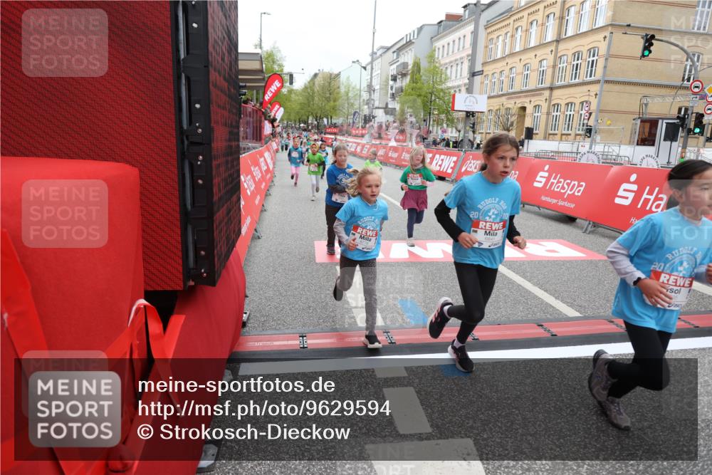 25.04.2026 - Das Zehntel Strokosch-Dieckow http://msf.ph/oto/9629594 25.04.2026 11:07:19 Ziel 5210, 5919, 6445, 6469, 6776, 6835, 6841, 6863, 7793 meine-sportfotos.de