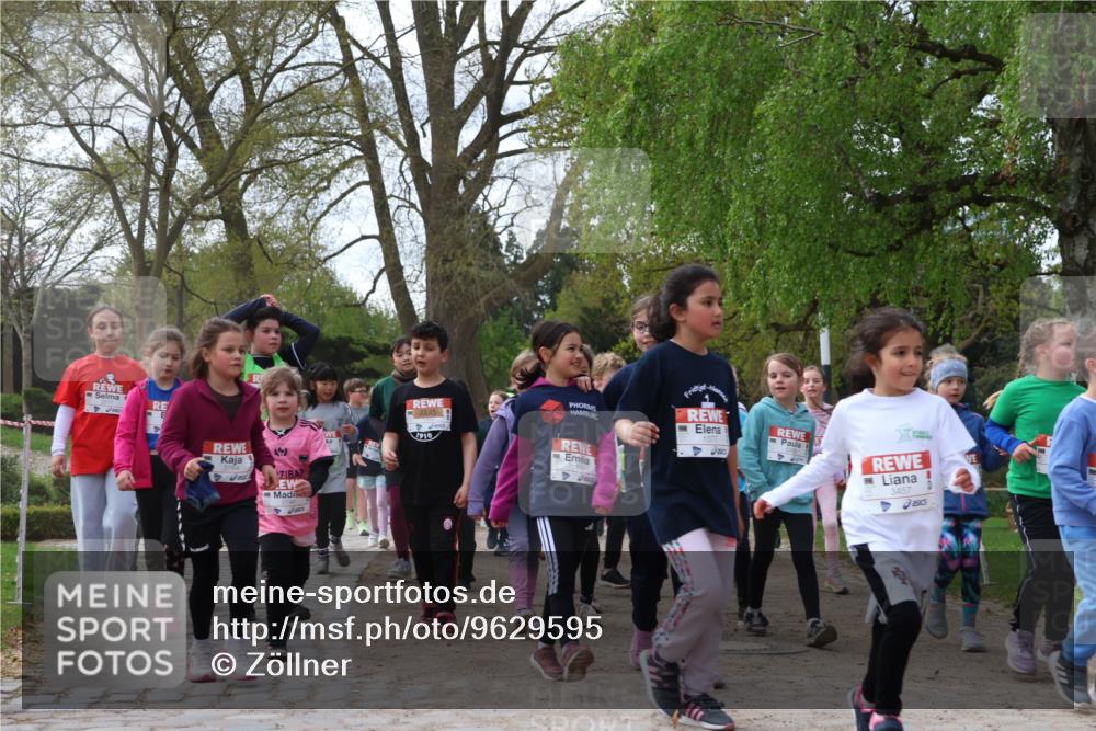 25.04.2026 - Das Zehntel Zöllner http://msf.ph/oto/9629595 25.04.2026 07:47:13 Laufen 3764, 1910 meine-sportfotos.de