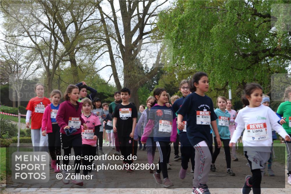 25.04.2026 - Das Zehntel Zöllner http://msf.ph/oto/9629601 25.04.2026 07:47:13 Laufen 910, 2503, 280, 1, 3457 meine-sportfotos.de