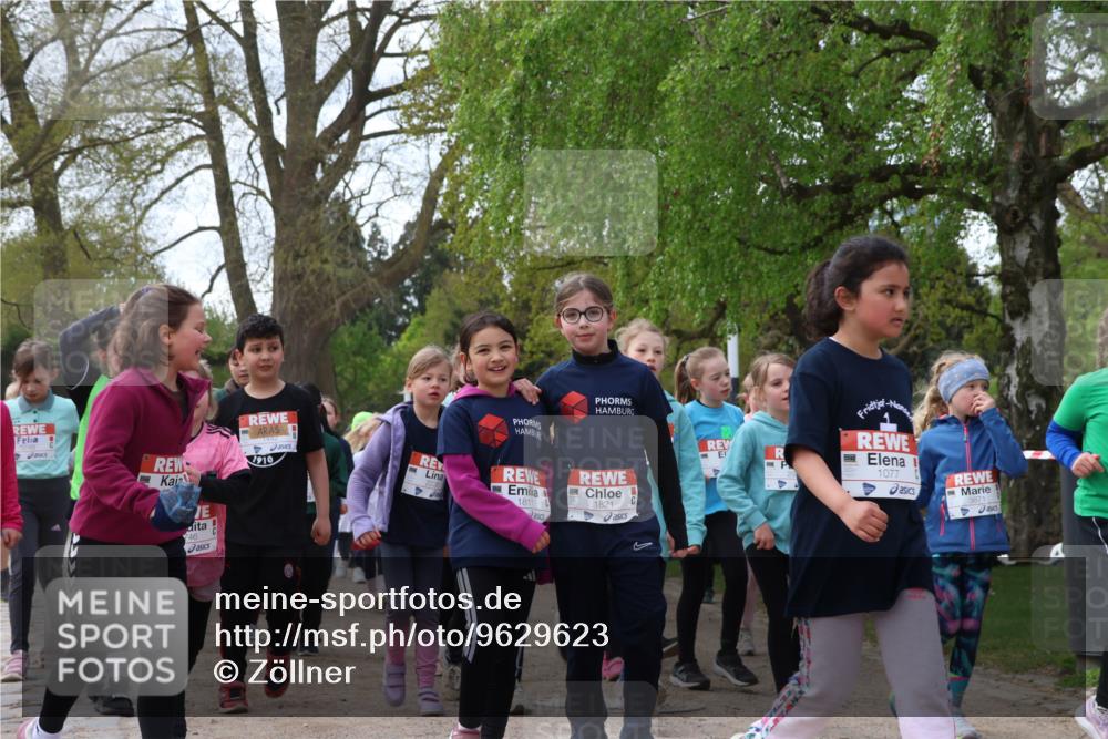 25.04.2026 - Das Zehntel Zöllner http://msf.ph/oto/9629623 25.04.2026 07:47:13 Laufen 1910, 746, 1811, 1821, 1077, 3871 meine-sportfotos.de