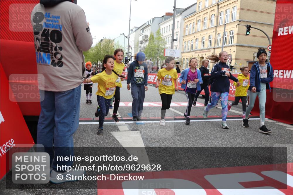 25.04.2026 - Das Zehntel Strokosch-Dieckow http://msf.ph/oto/9629628 25.04.2026 09:02:39 Ziel 1000, 1057, 1249, 1252, 1293, 1527, 1530, 1941, 1942, 1950, 1957, 2407, 2485, 2759, 2766, 2795, 2888, 3032, 3137, 3147, 3628, 3692, 3770, 3954, 3983 meine-sportfotos.de
