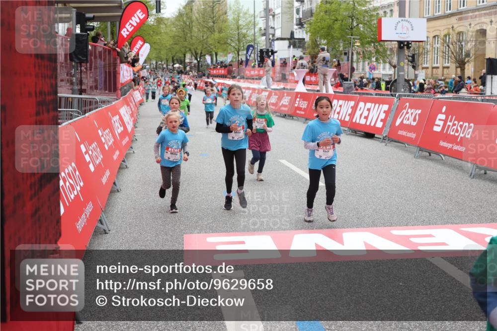 25.04.2026 - Das Zehntel Strokosch-Dieckow http://msf.ph/oto/9629658 25.04.2026 11:07:17 Ziel 5919, 6776, 6796, 6807, 6835, 6841, 6863 meine-sportfotos.de