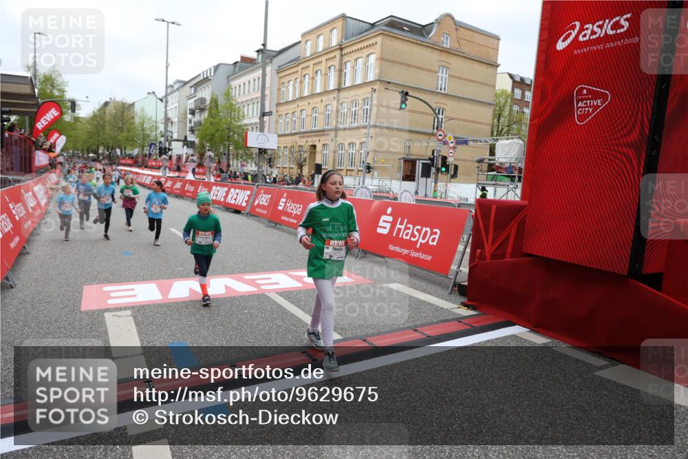 25.04.2026 - Das Zehntel Strokosch-Dieckow http://msf.ph/oto/9629675 25.04.2026 11:07:16 Ziel 5893, 5919, 6776, 6796, 6807, 6835, 6841 meine-sportfotos.de