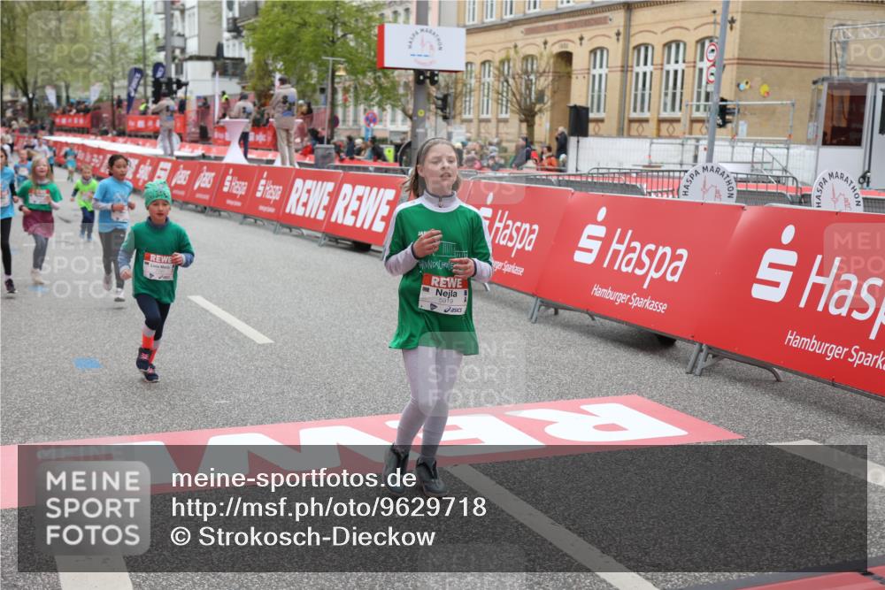 25.04.2026 - Das Zehntel Strokosch-Dieckow http://msf.ph/oto/9629718 25.04.2026 11:07:15 Ziel 5893, 5919, 6796, 6807 meine-sportfotos.de