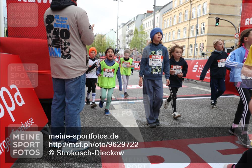25.04.2026 - Das Zehntel Strokosch-Dieckow http://msf.ph/oto/9629722 25.04.2026 09:02:40 Ziel 1000, 1057, 1249, 1252, 1293, 1527, 1530, 1950, 2407, 2485, 2759, 2766, 2850, 3032, 3137, 3147, 3628, 3692, 3770, 3954, 3983 meine-sportfotos.de