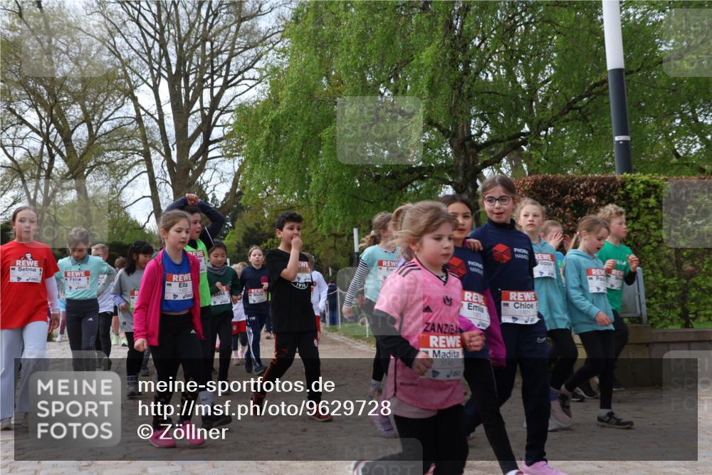 25.04.2026 - Das Zehntel Zöllner http://msf.ph/oto/9629728 25.04.2026 07:47:15 Laufen 1403, 1910, 1821, 3746 meine-sportfotos.de