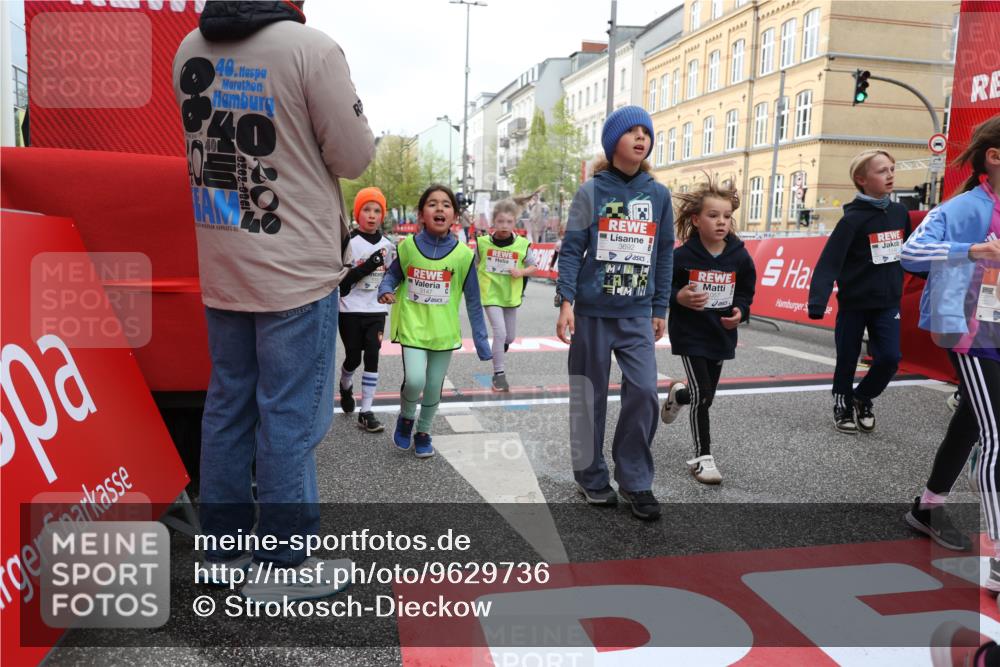 25.04.2026 - Das Zehntel Strokosch-Dieckow http://msf.ph/oto/9629736 25.04.2026 09:02:40 Ziel 1000, 1057, 1249, 1252, 1293, 1527, 1530, 1950, 2407, 2485, 2759, 2766, 2850, 3032, 3137, 3147, 3628, 3692, 3770, 3954, 3983 meine-sportfotos.de