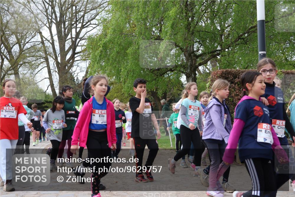 25.04.2026 - Das Zehntel Zöllner http://msf.ph/oto/9629757 25.04.2026 07:47:16 Laufen 267, 1403, 1910, 1821 meine-sportfotos.de