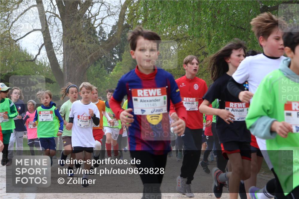 25.04.2026 - Das Zehntel Zöllner http://msf.ph/oto/9629828 25.04.2026 11:42:09 Laufen 080, 11453, 11145, 10272, 11765 meine-sportfotos.de