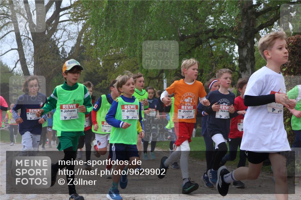 25.04.2026 - Das Zehntel Zöllner http://msf.ph/oto/9629902 25.04.2026 11:42:12 Laufen 10801, 112, 11972, 10795, 10592, 10591, 11453 meine-sportfotos.de