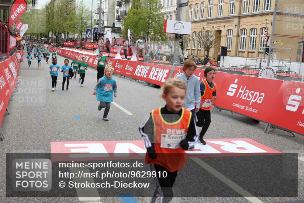 25.04.2026 - Das Zehntel Strokosch-Dieckow http://msf.ph/oto/9629910 25.04.2026 11:07:03 Ziel 5191, 5607, 5620, 5639, 5640, 6621, 7068, 7083, 7353, 7354, 7415, 7418, 7816, 7871 meine-sportfotos.de