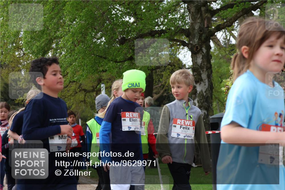 25.04.2026 - Das Zehntel Zöllner http://msf.ph/oto/9629971 25.04.2026 07:47:23 Laufen 225, 3777, 3767 meine-sportfotos.de